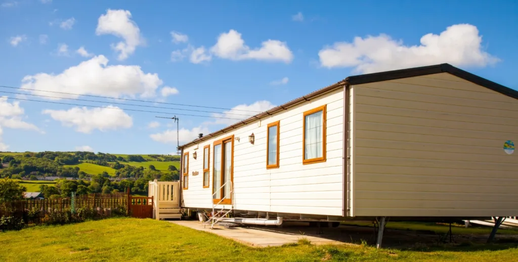 Mobile Home Leveling: When Is It Time and What Are the Signs? mobile home leveling