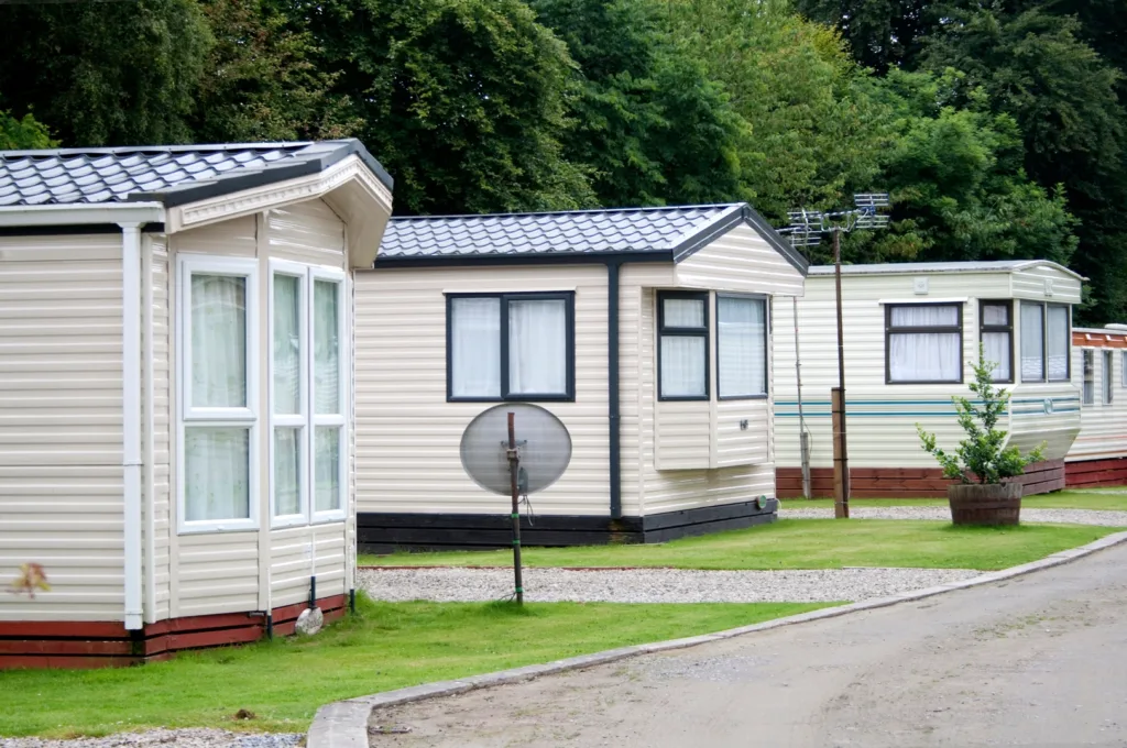 Mobile Home Leveling: When Is It Time and What Are the Signs? mobile home leveling
